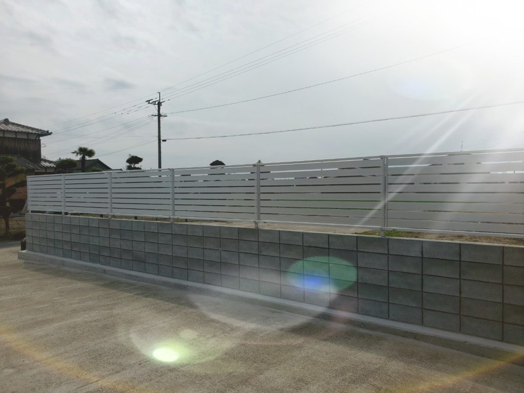 大川市大野島にてお客様のDIYにてフェンス設置